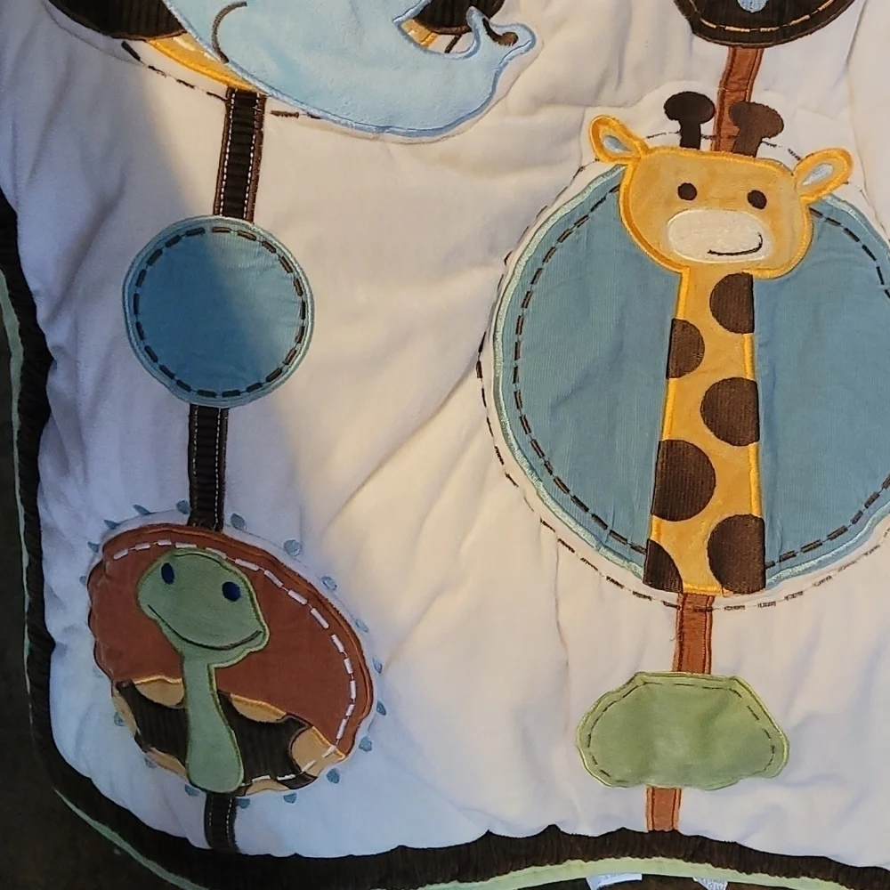 NoJo Crown Crafts Baby Quilt